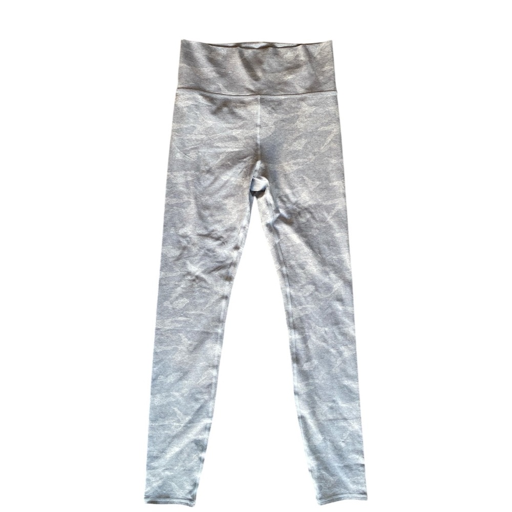 Vuori Clean Elevation Gray Camo High-Waisted Leggings Yoga Pants, Women’s M